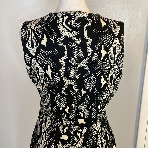 [J. McLaughlin] Black/White Python Printed Dress - Size Small - Picture 4 of 5